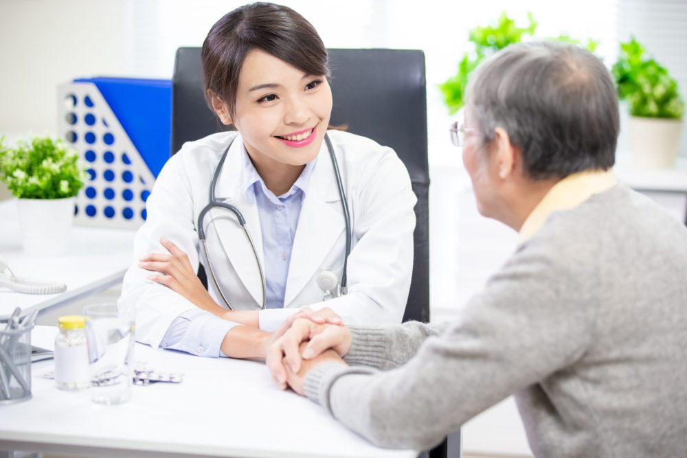 使用される麻酔薬の説明を受ける