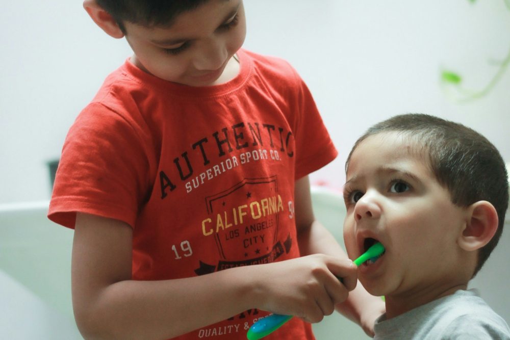 【年齢別】歯磨きを自分でやるための練習方法