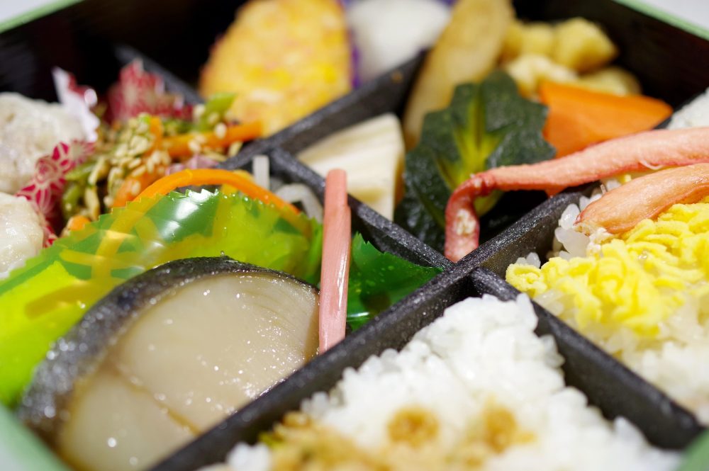 抜歯4〜7日：徐々に通常の食事へ