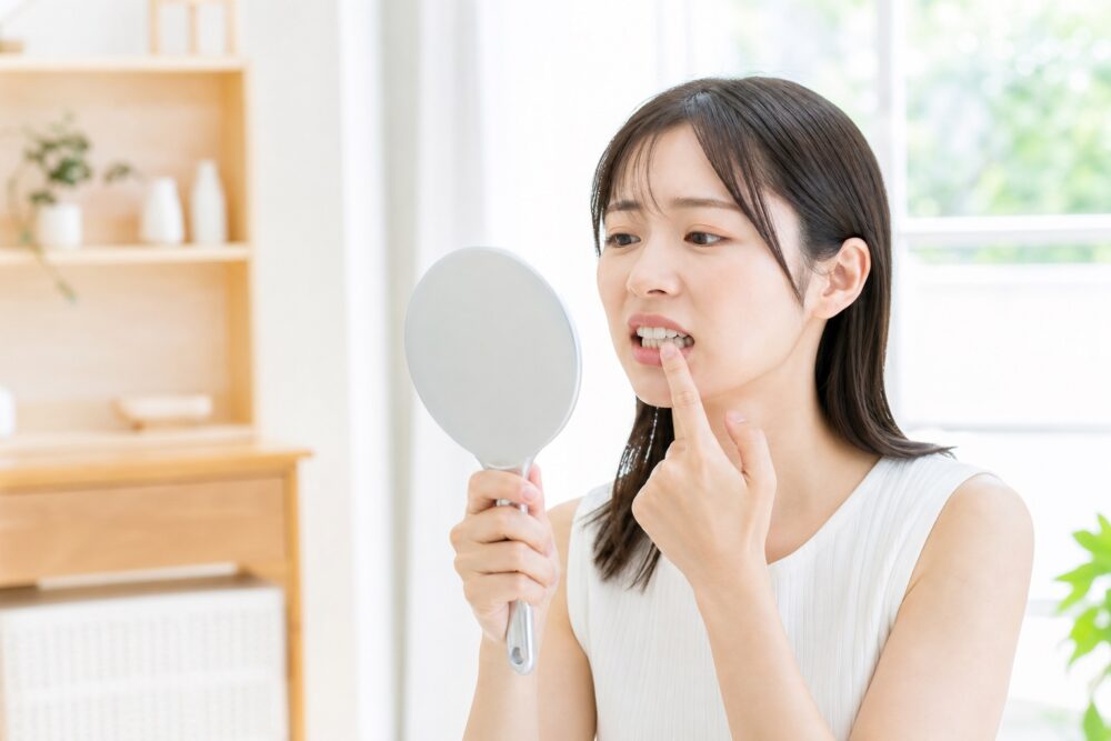 歯並びの乱れや治療済みの歯が多い